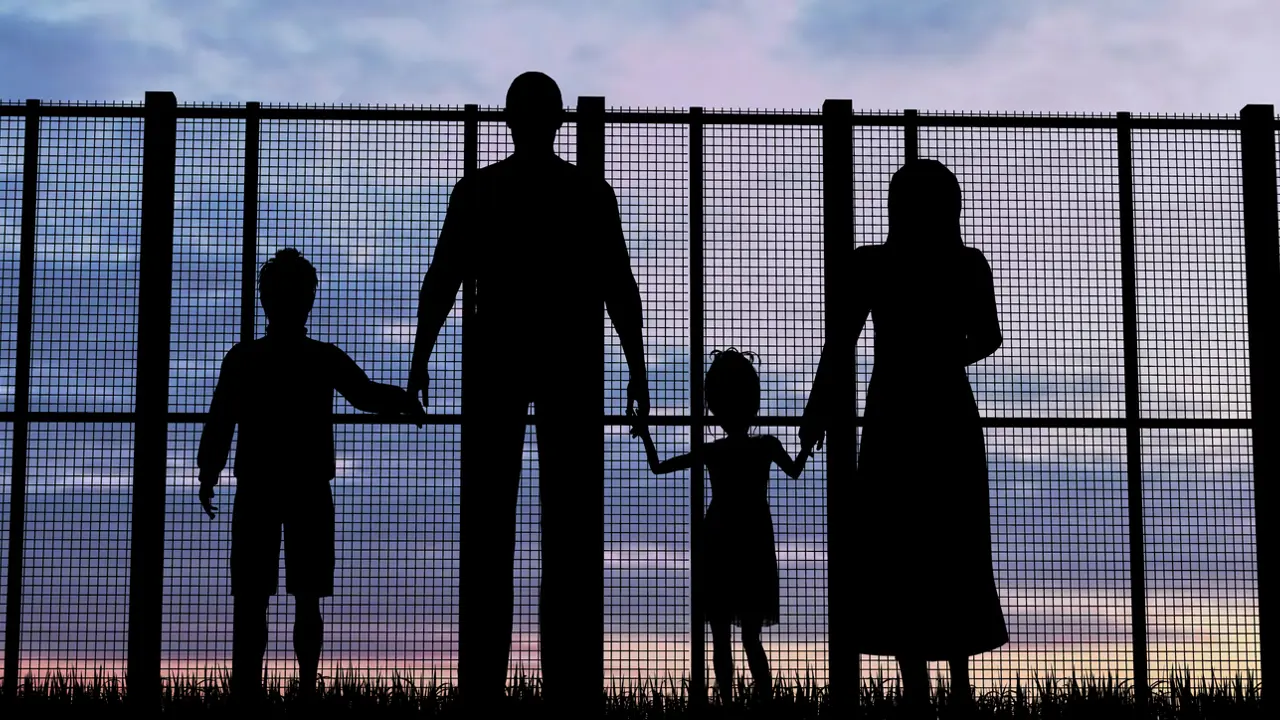 Australian government accepts New Zealand asylum seeker offer