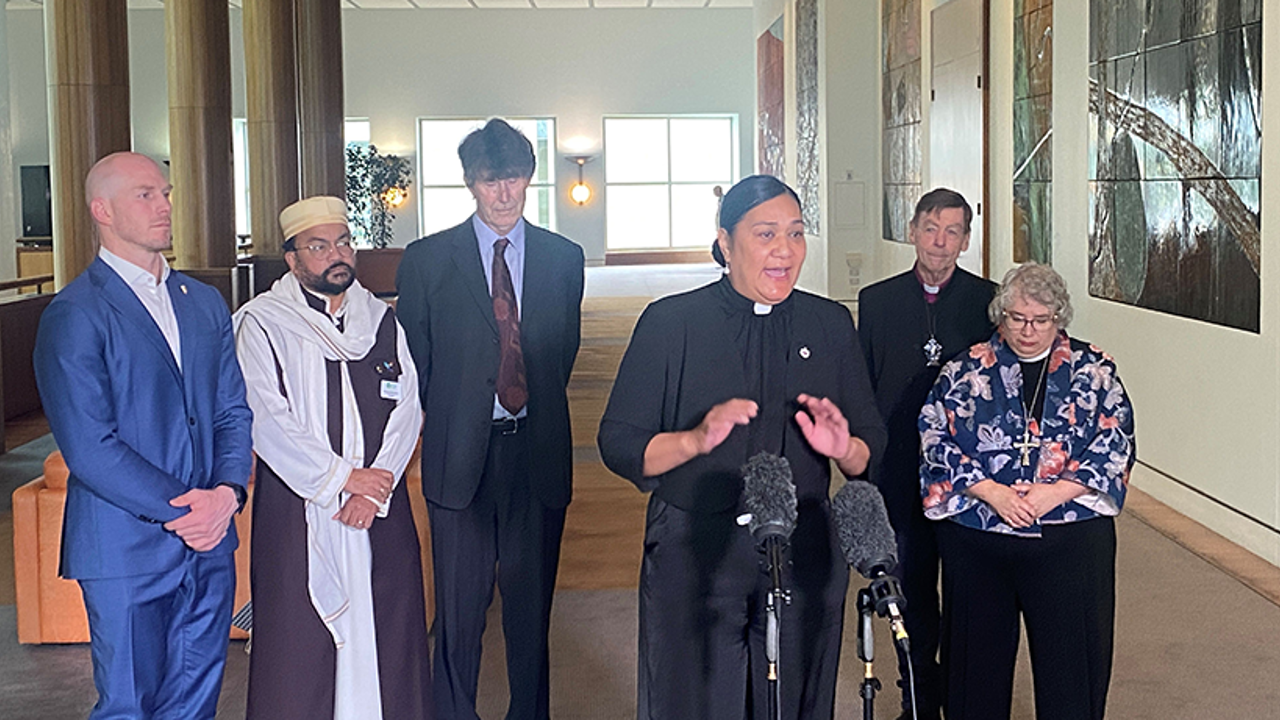 Faith leaders head to Canberra – calling for no new coal or gas and urgent action on the climate crisis