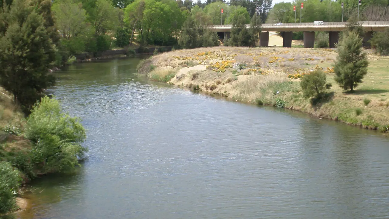 Wambuul/Macquarie River dual name official